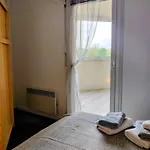 Apartament Spacieux Refait A Neuf - 4 Pers - Vue Sur L'hippodrome *