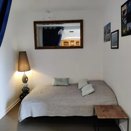 Apartament Spacieux Refait A Neuf - 4 Pers - Vue Sur L'hippodrome *
