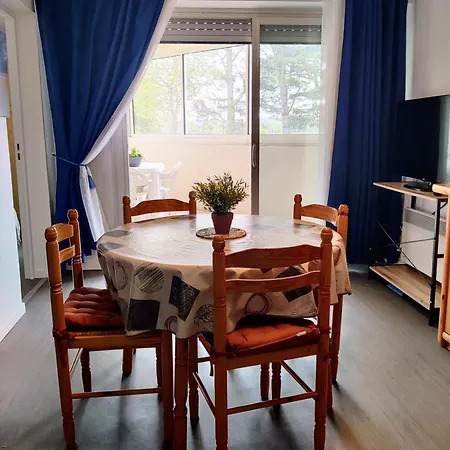 Spacieux Refait A Neuf - 4 Pers - Vue Sur L'hippodrome Cabourg